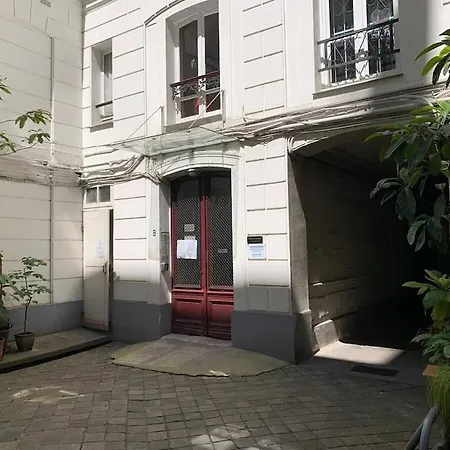 Апартаменты Haussmanannien Cosy - Republique